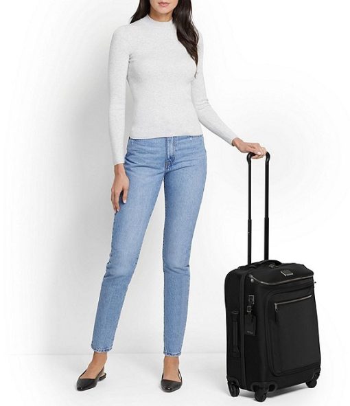 Voyageur Leger Continental Carry-On Rolling Suitcase - Image 6