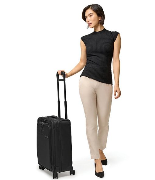 Baseline Essential Carry-On Spinner Suitcase - Image 6