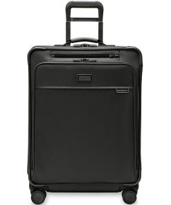 Baseline Medium Expandable Spinner Suitcase