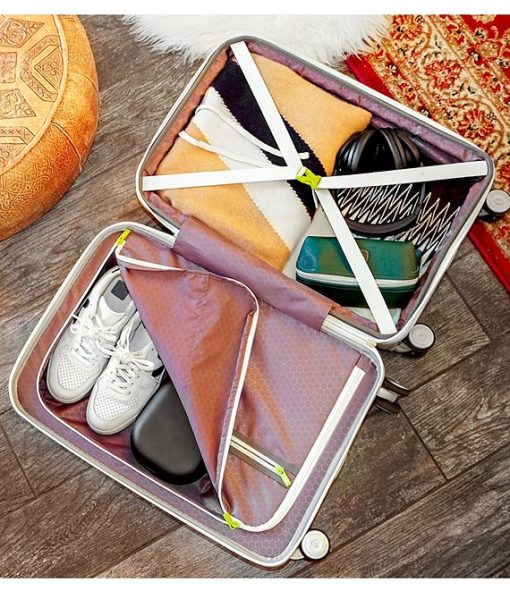 Freeform 21 Carry-On Spinner Suitcase - Image 6